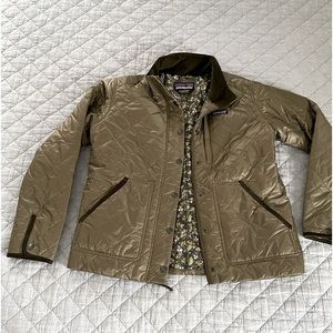 PATAGONIA WOMENS LIGHT QUILTED JACKET SIZE MEDIUM